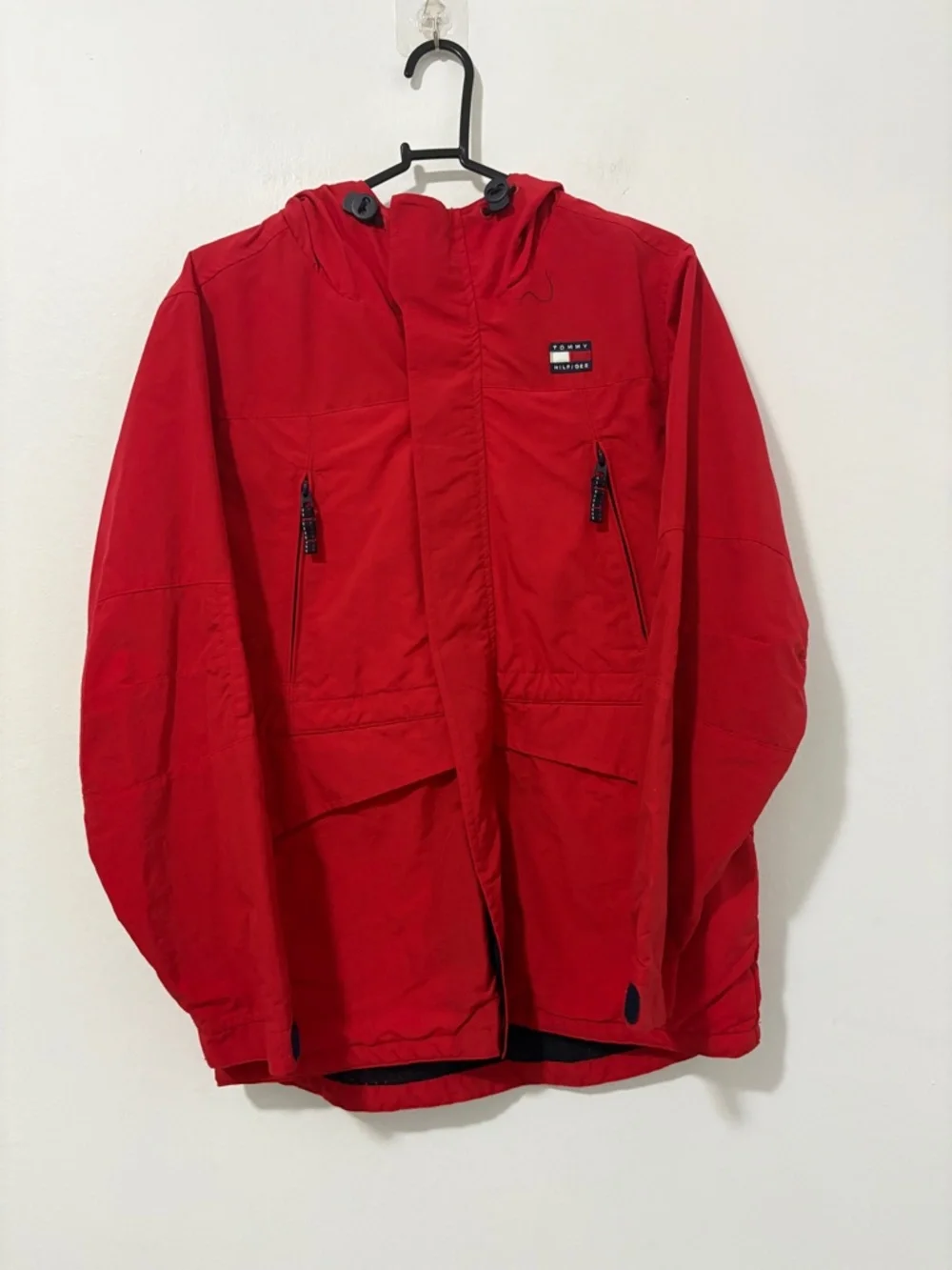 Tommy Hilfiger Logo Spellout Hooded Jacket in red - size Large